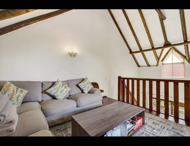 2 BEDROOM APARTMENT FOR SALE IN SUNNINGHILL